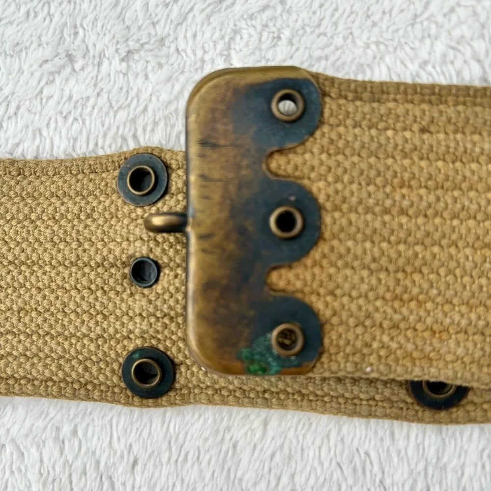 Vintage Military | Metal Hook Pistol Belt